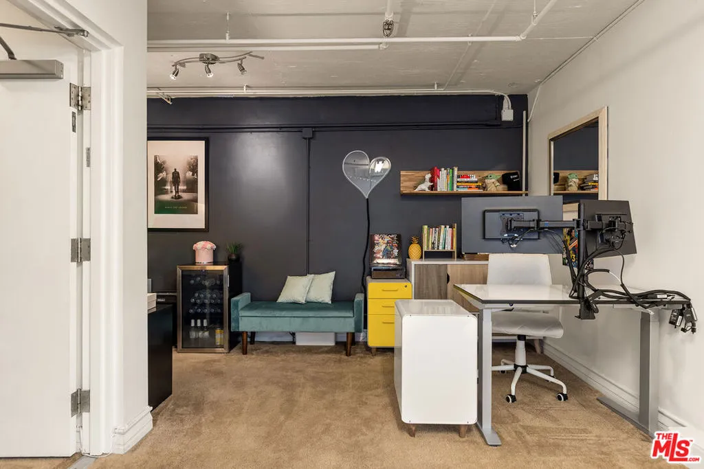 11428 National Boulevard 101, Los Angeles, California 90064 home-pic-20